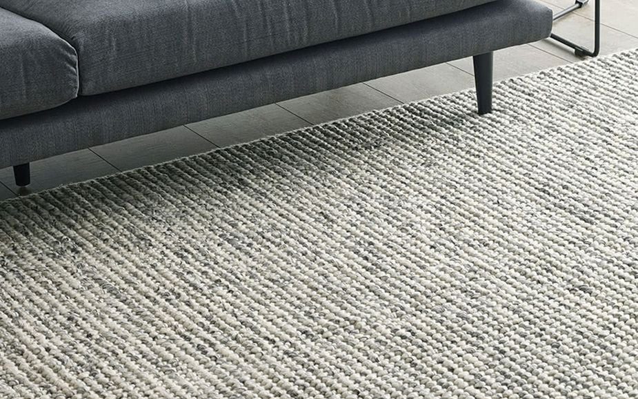 Clean floor rug