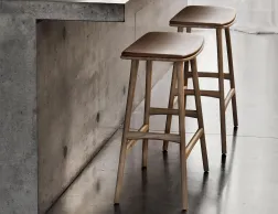 Ethnicraft Osso Counter Stool Oak Natural Cognac Leather