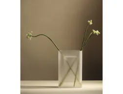 Ridge Vase Range Medium