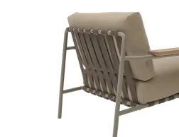 Settle Lounge Chair
