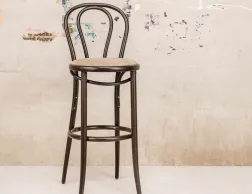 Stool 18 Stool 66cm Insitu