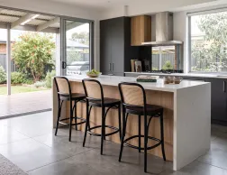 811 Stool Ton Black