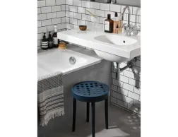 822 Low Stool Insitu