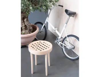 822 Low Stool Insitu
