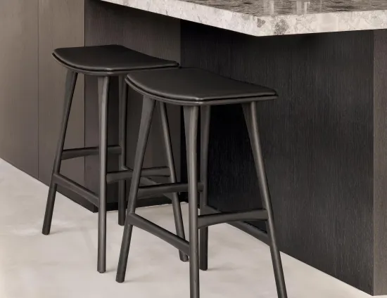 Ethnicraft Osso Counter Stool Oak Black Black Leather