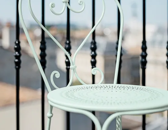 1900 Range Chair