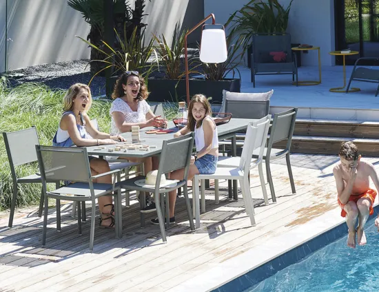 Costa Extendable Table Insitu