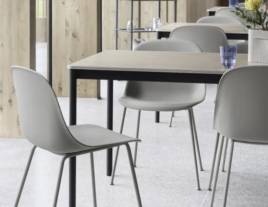 Black Table Muuto