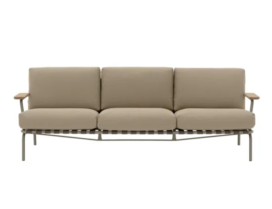 Settle Three Seat