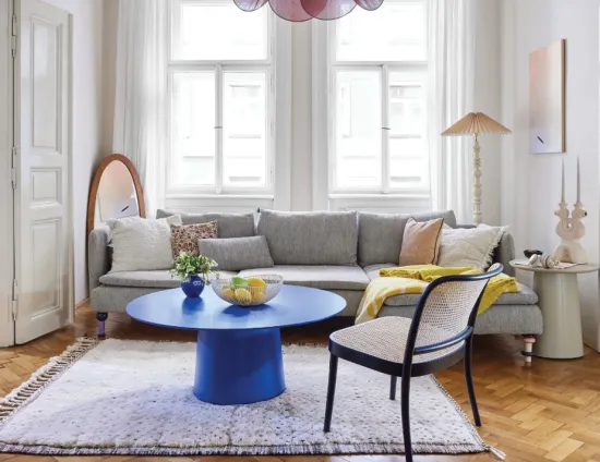 811 Lounge Chair Cane Insitu