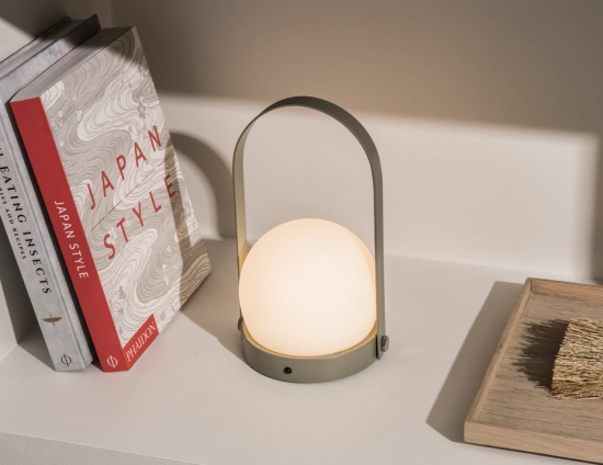 Carrie Lamp Menu