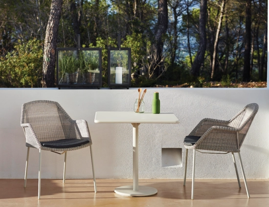 Breeze Range White Grey