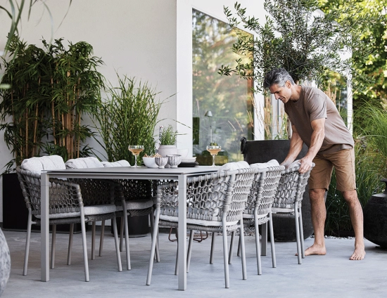 Lifestyle 0015 Ocean Chair Pure Table