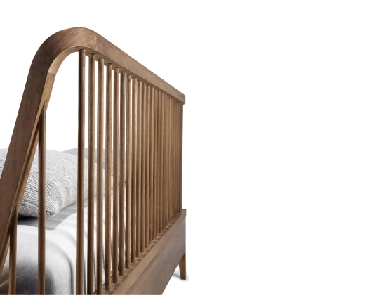 Ethnicraft Spindle Bed Teak Natural Feature