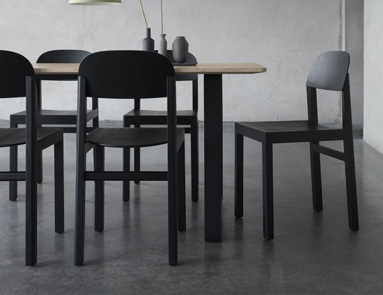 70 70 Base 0023 Workshop Chair Black 70 70 Oak Ambit O25 Beige Green Balance Vase