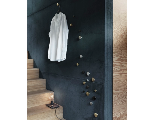 Metal Dots Insitu