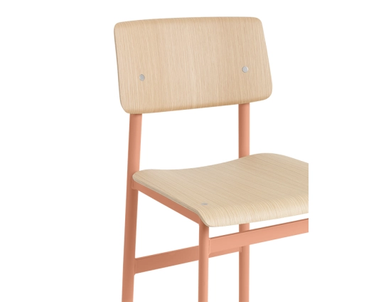Loft Stool 0003 Loft Bar Stool Detail Dusty Rose Oak Muuto 5000x5000 Hi Res