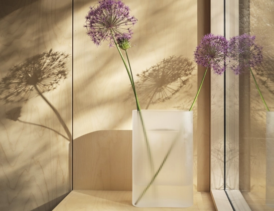 Ridge Vase Range Large