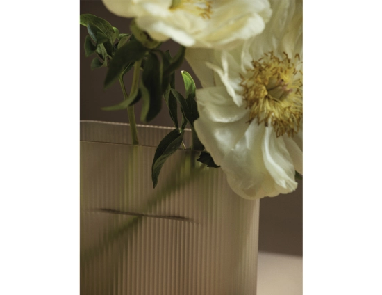 Ridge Vase Range Medium
