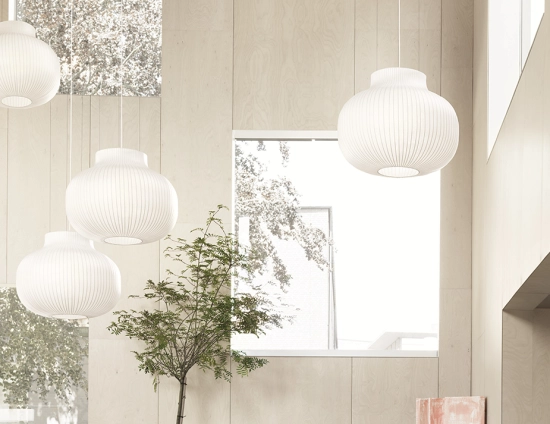 Strand Muuto Pendant 0015 Echo Pouf Forest Nap 992 512 Remix 123 Vidar 542 554 Forest Nap 912 Strand Lamp Closed Halves