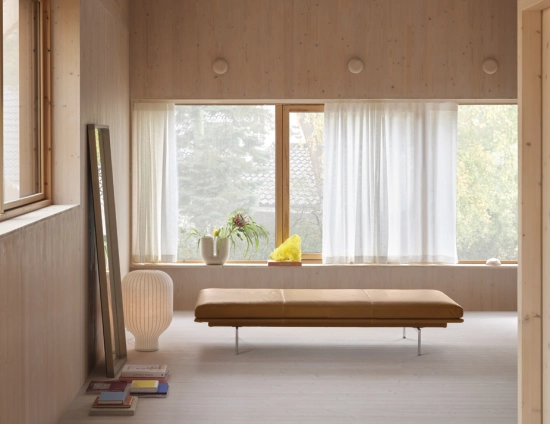Strand Table Lamp