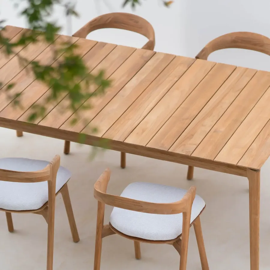 Outdoor Dining Tables