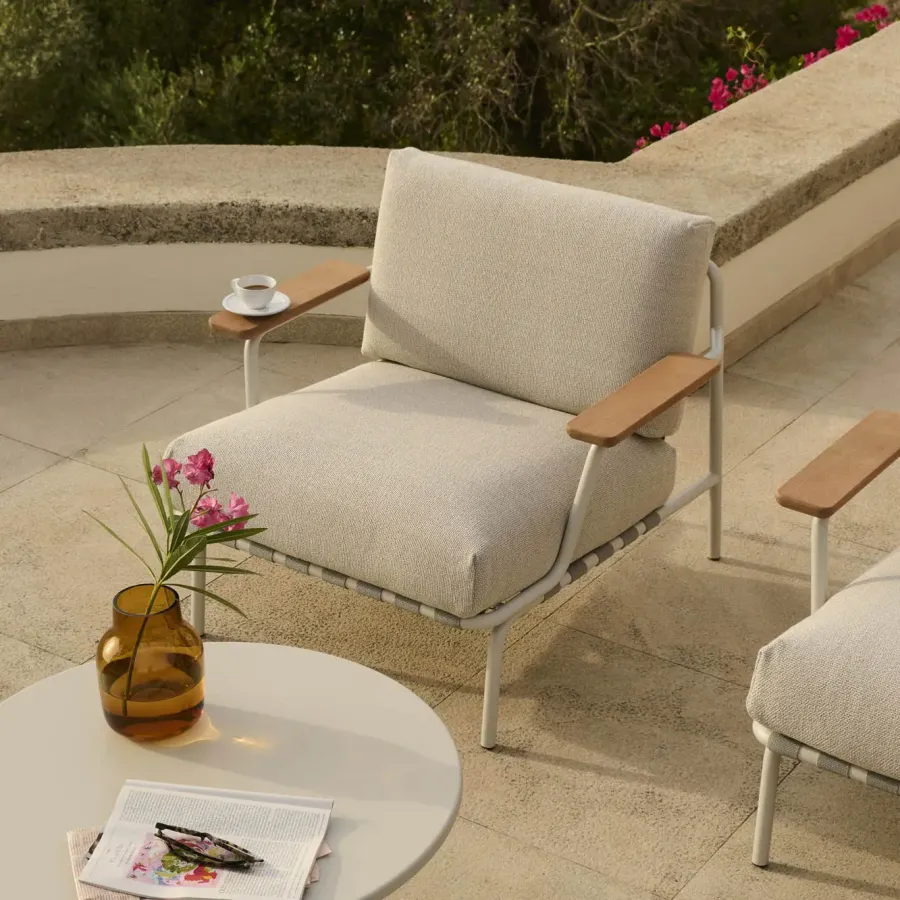 Outdoor Lounge Chairs