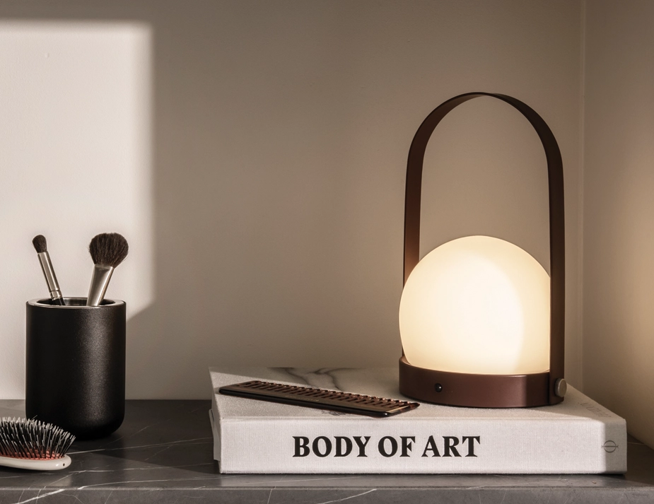 Carrie Lamp Menu