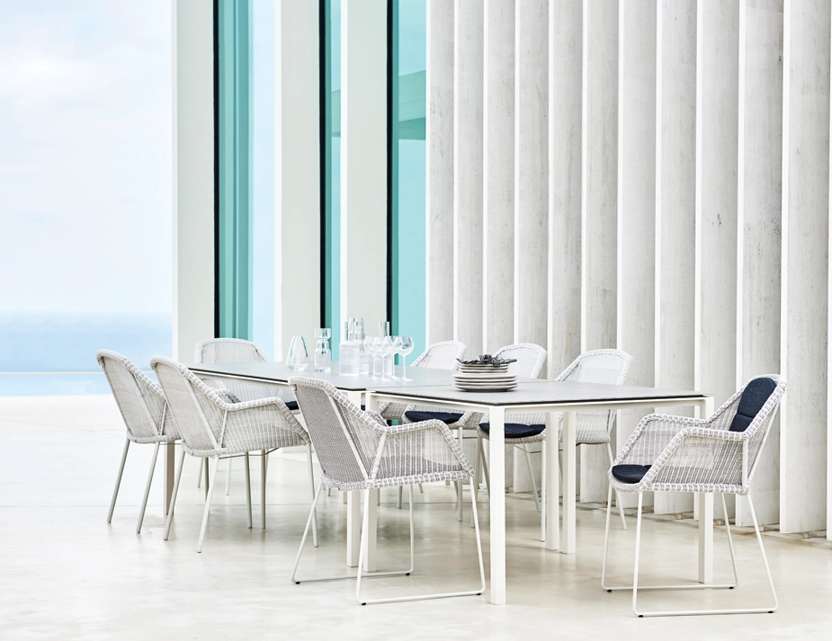 Breeze Range White Grey