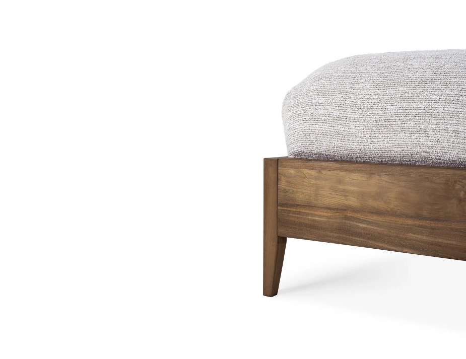 Ethnicraft Spindle Bed Teak Natural Feature