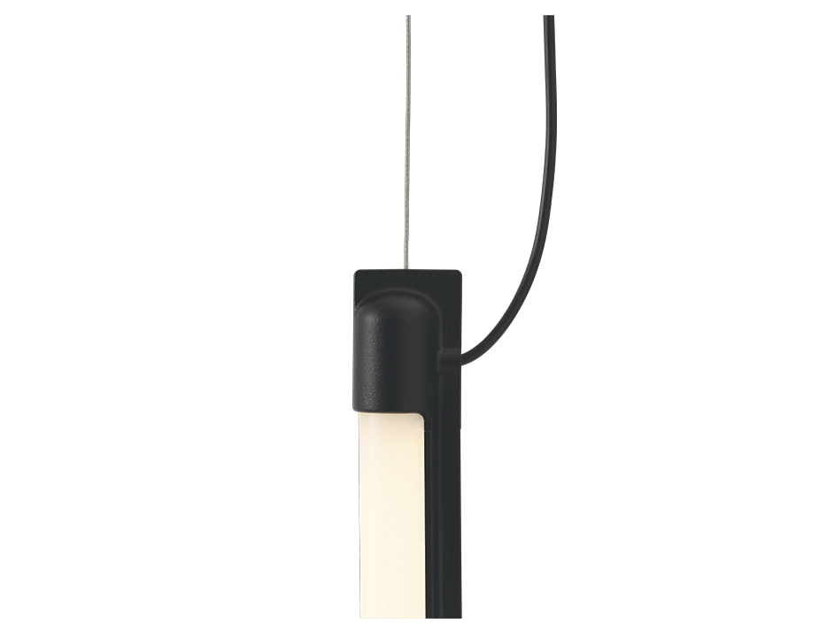 60cm 0001 Fine Suspension Lamp 60 Black Vertical Detail Muuto Hi Res