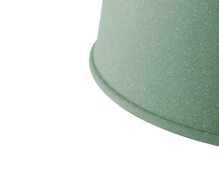 Muuto Grain Pendant 0010 Grain Pendel Lamp Dusty Green CLOSEUP Greybackground Med Res