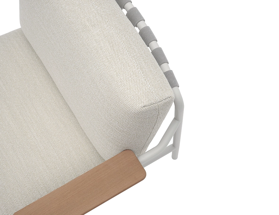 Settle Lounge Chair