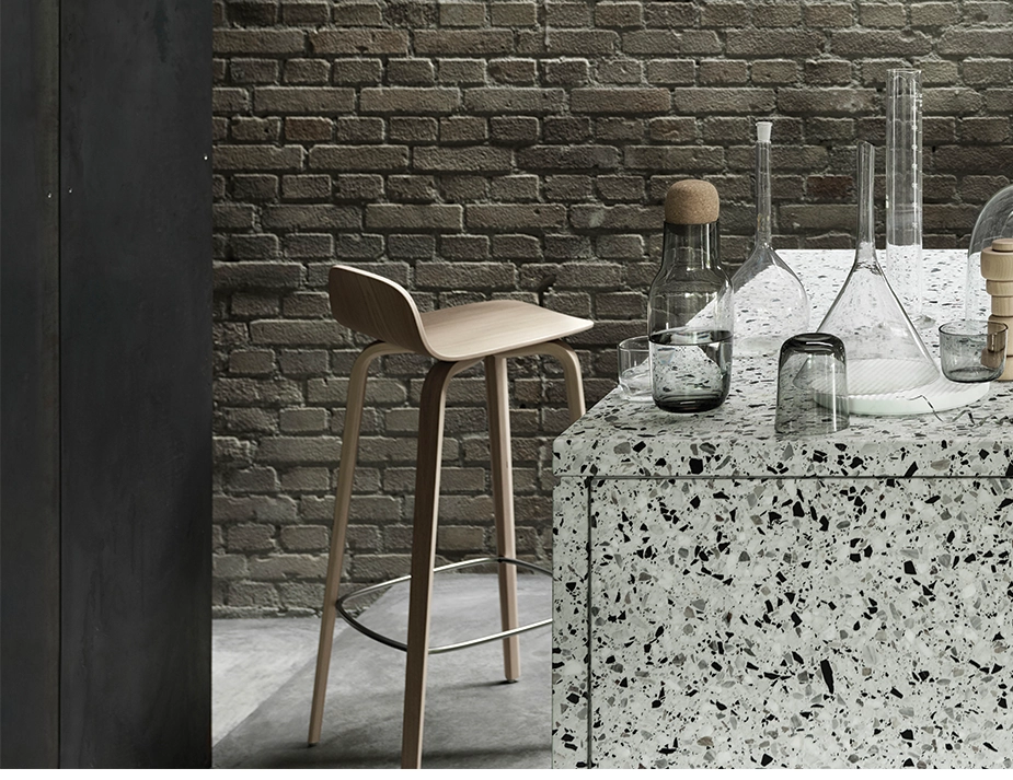 Visu Stool Muuto 0001 Ambit Rail Visu Bar Corky Plus Med