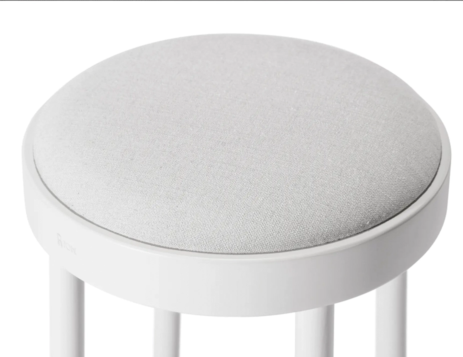 822 Stool 80 Padded Insitu