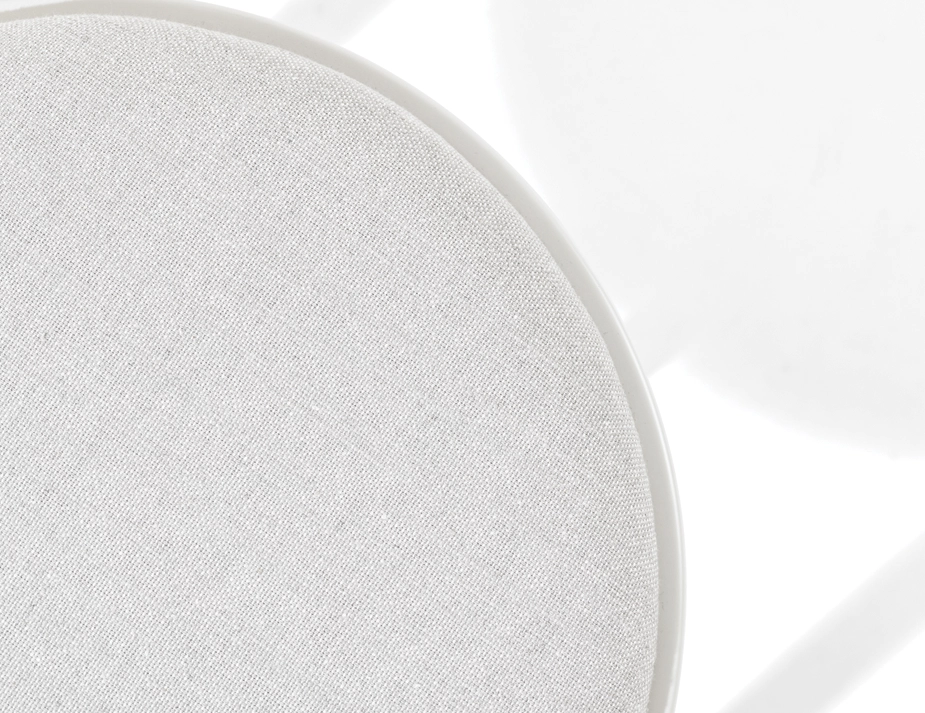 822 Low Stool Pigment Padded Insitu