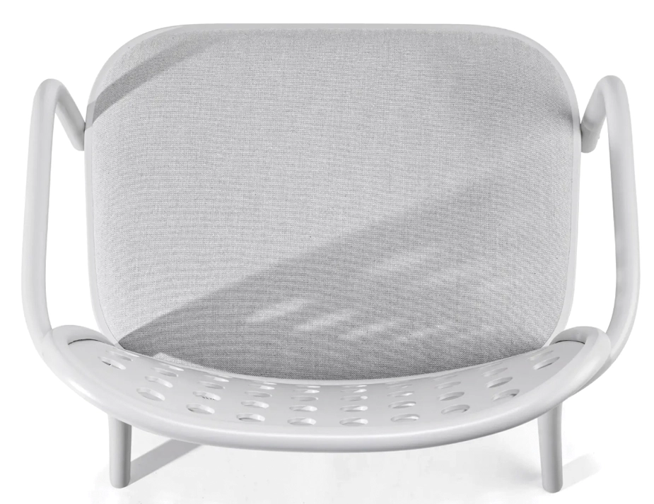 822 Lounge Armchair Pigment Padded Insitu