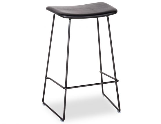 Winnie_Stool_0030_Winnie_black 1