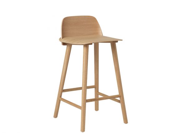 Nerd Stool_0015_Nerd Barstool 65 Oak MUUTO 5000x5000 Hi Res