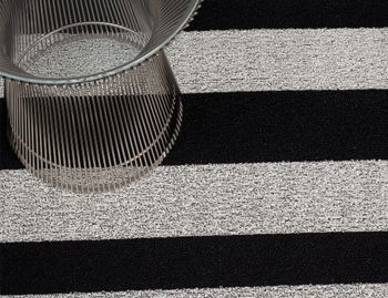 Shag Black and White Bold In/Outdoor Floor Mat by Chilewich image