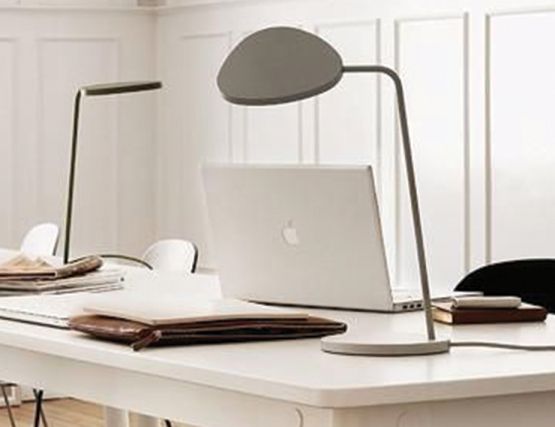 Leaf table clearance lamp muuto