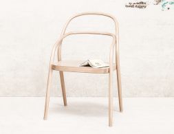 Ton_002_Natural_Dining_chair