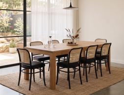 811 Thonet Black Padded Lifestyle Resi