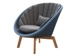 Peacock Lounge Caneline_0003_Peacock_lounge_chair_blue_teak_YSN95