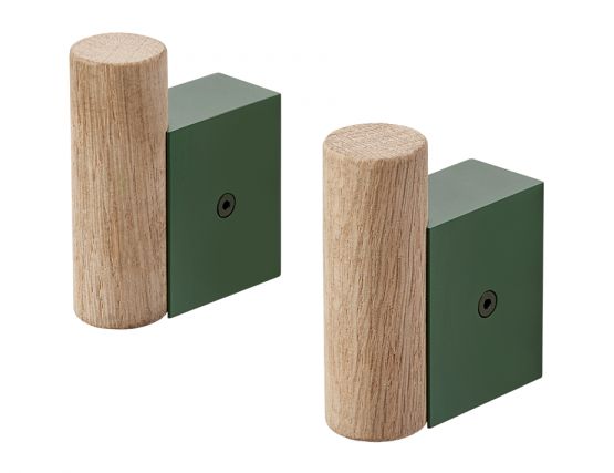 Attach Coat Hook_0001_Attach Coat Hooks Dark Green Oak 2 Set Muuto 5000x5000 Hi Res