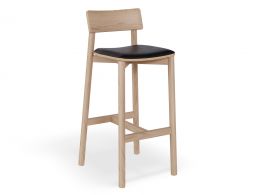 Andi_BarStool_Natural_BlackVinylPad_MAIN_V2