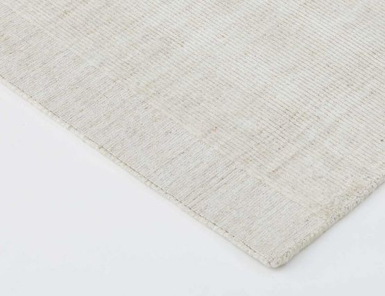 Viscose And Wool Blend Rug Bluff