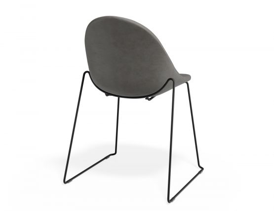 P 2 Pebble Chair Greypuseat Sledblack
