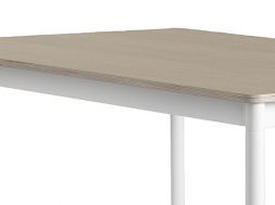 White Muuto Oak Top