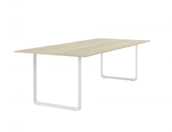 Muuto 70 70 255x108 Cm Solid Oak White Angle